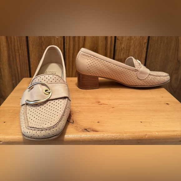 Woman STUART WEITZMAN beige Perforated Leather Slip On Mule...